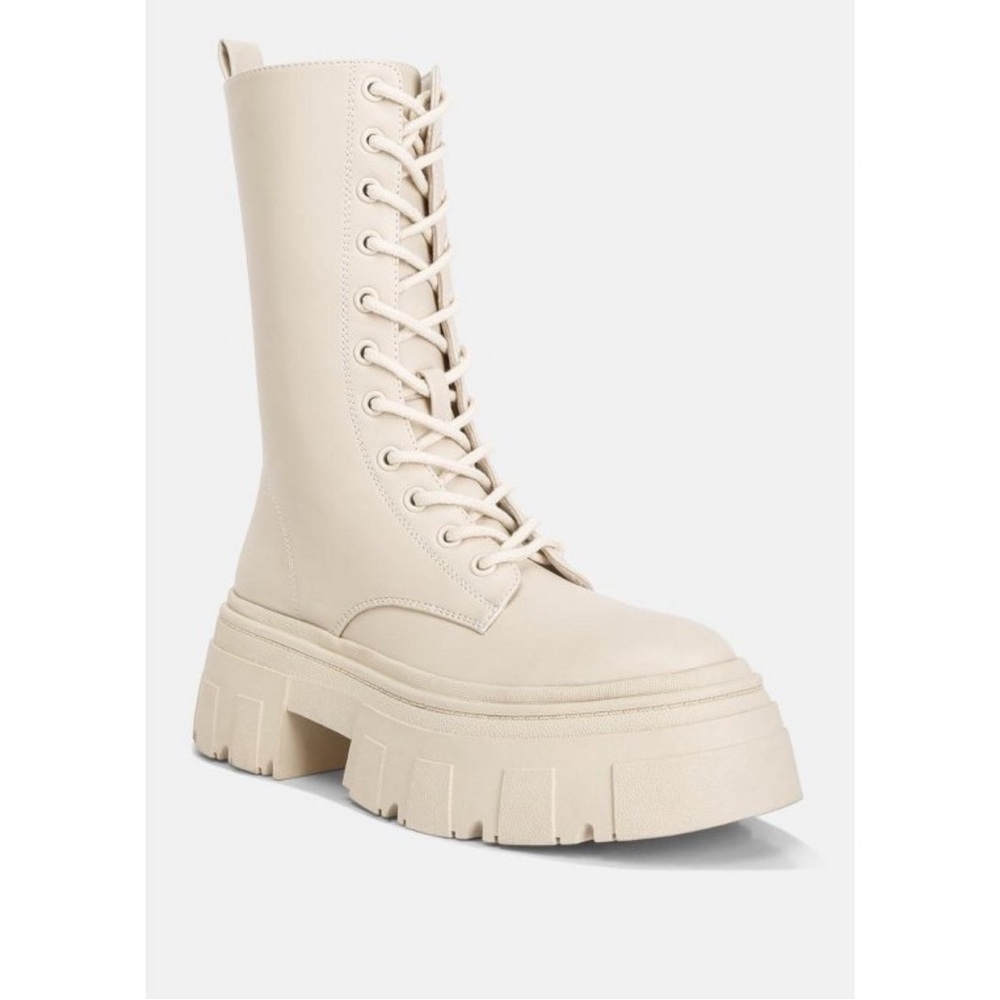 TATUM COMBAT BOOTS - WHITE WOMENS SIZES 8 & 9 (NEW WITH TAGS)